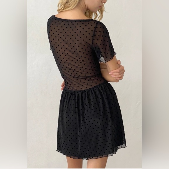 Motel Geni Mini Dress in Polka Black Flock - Picture 5 of 14